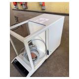 Mettler Analytical Balancer, needs new sliding glass door on top (Preview and Pickup at BOPU)