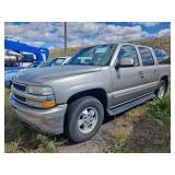 2001 Chevy Suburban, Vin # 1GNFK16T41J285252, Mileage/Odometer Reads 107,781 - Hail Damage, Sunroof Inoperable/Leaks - This item has a WY Title and will require a Wire transfer for payment.  (Preview 