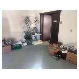 Large amount of refrigerator and stove repair items