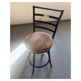 Single swivel barstool