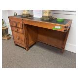 Wooden desk - no front leg, but seems sturdy