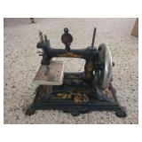 Antique sewing machine 11x7x9