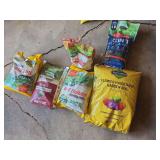 Lawn fertilizer, turf builder, garden soil, 5 in 1 weed & feed