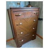 Kroehler 4 drawer chest of drawers 18D x 32L x 46H