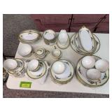 Noritake Sorrento pattern chinA 6pc service for twelve and serving pieces