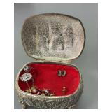 Trinket box w rings and earrings