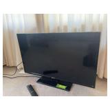 Apex 39” flatscreen tv w remote Model LE3943