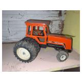 1:16 scale Allis Chalmers 8030