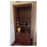 Bookcase w lower double doors NO CONTENTS!! 16D x 32L x 76H