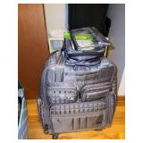 Lug carry on suitcase w accessory bags