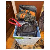 Tote w various bags