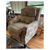Slumberland arm chair recliner