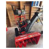 Troy-bilt storm 2660 snow blower (looks unused if used very little)