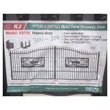 7ft x 20ft Metal Deer Farm Driveway Gate
