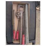 Large pipe wrench different size pry bars