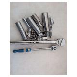 2 ratchets and mis sockets