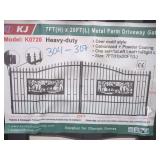 7ft x 20ft Metal Deer Farm Driveway Gate
