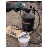 Sand blasting kit with extra tank and Black walnut shells