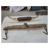 Yoke and Horn Display