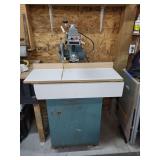 DeWALT Model 1400 Radial Arm Saw with Stand