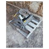 B&W Companion 5th Wheel Hitch