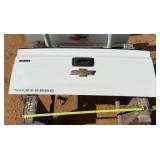 Chevrolet Silverado Tailgate