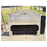 Rustic Farmhouse Style Headboard