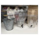 Beverage Dispensers & Ice Bucket