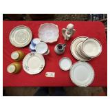 Various Vintage Glass Lot