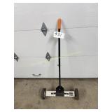 22" Magnetic Floor Sweeper--Central Machinery