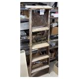 5 Ft Wooden Ladder