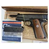 Colt  45 government model mark IV/series 70