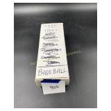 1985 Topps baseball cards, approx. 350