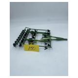 550 J.D. Tillage Implement 1:16 Scale