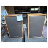 Realistic Speakers
