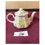 Vintage Sadler England pitcher with lid
