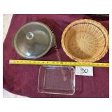 Vintage 3 cup Pyrex dish(no lid), Round brown