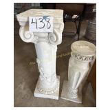 2 Pedestals