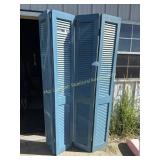4 shutters, painted wood, blue,