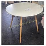 Round Table