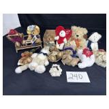 Lot of 12 Boyd's bears, with a bench