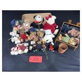 Lot of 12+ Boyd's bears with accessories