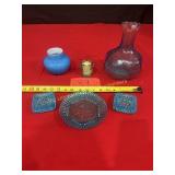 Lot of blue glassware, salts(unmarked Fenton),