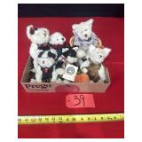6 Boyds bears