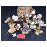 16 Boyd's bears