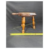 3 legged milking stool