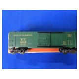 LIONEL TRAINS NO 6464 ROCK ISLAND BOX CAR W/BOX