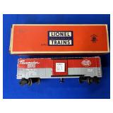 LIONEL TRAINS NO. 3494 OPERATING BOX CAR WITH BOX