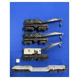 LIONEL TRAINS MACHINERY CAR/CRANE CARS (4 PIECES)