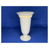 WEDGWOOD CREAM COLOR ON LAVENDER SHELL EDGE